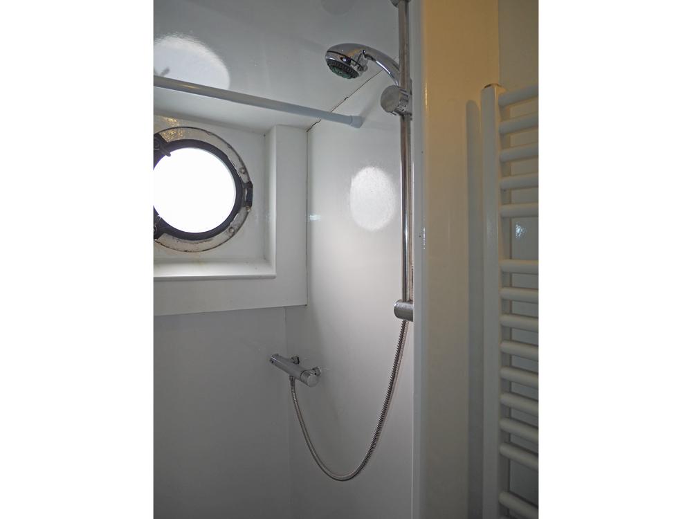 Fore ship, Accommodation